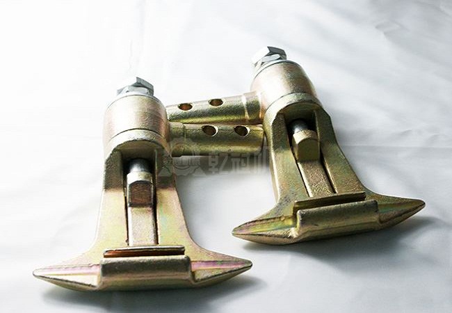 固定抱索器有哪些常見(jiàn)結(jié)構(gòu)類(lèi)型及其工作原理？